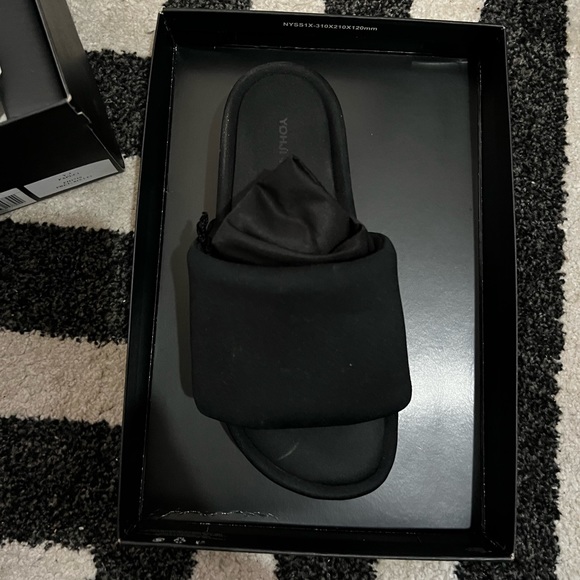 Adidas Y-3 slides - Picture 2 of 8